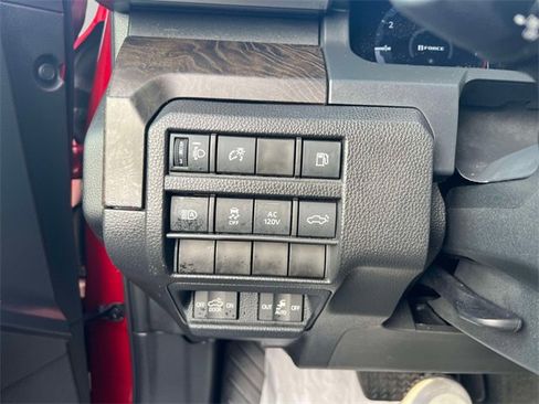 Certified 2025 Toyota Tacoma Limited image 24