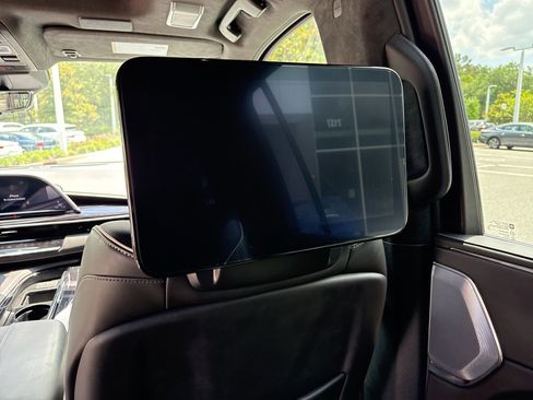 Used 2023 Cadillac Escalade ESV V AWD/4WD image 27