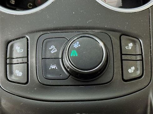 Used 2021 GMC Terrain SLT FWD image 18