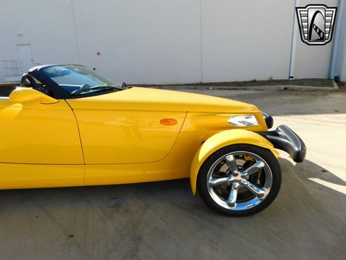 Used 2000 Plymouth Prowler image 13