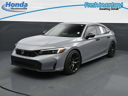Used 2025 Honda Civic Sport image 4