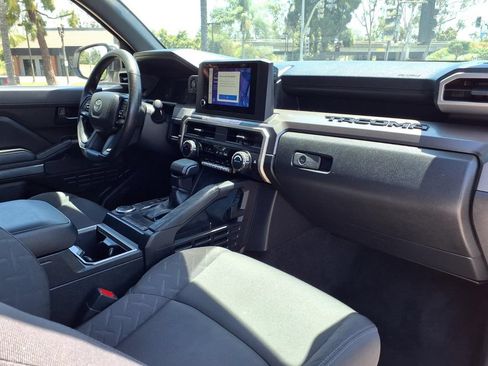 Used 2025 Toyota Tacoma SR5 RWD image 13