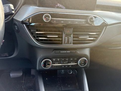 Used 2023 Ford Escape Active AWD/4WD image 11