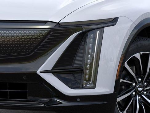 New 2026 Cadillac Lyriq Premium Sport AWD/4WD image 10