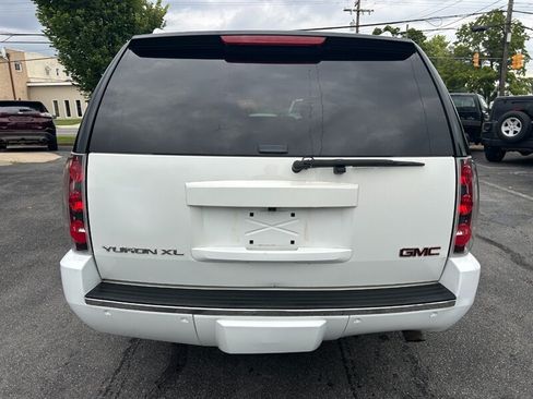 Used 2007 GMC Yukon XL Denali AWD/4WD image 4