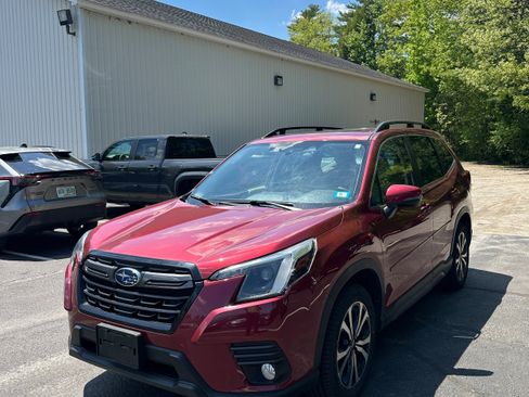 Used 2023 Subaru Forester Limited AWD/4WD image 1