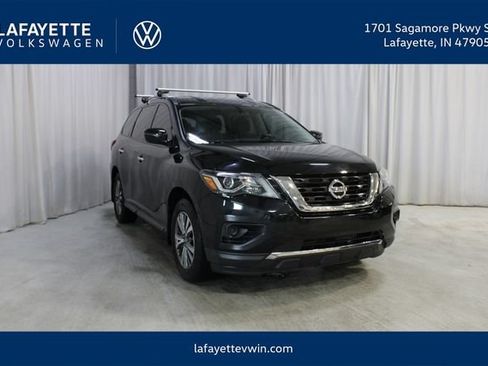 Used 2019 Nissan Pathfinder S AWD/4WD image 1