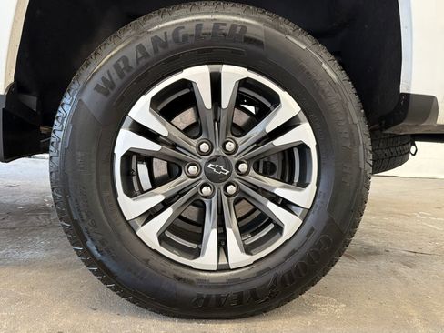 Used 2022 Chevrolet Colorado Z71 w/ Safety Package image 9