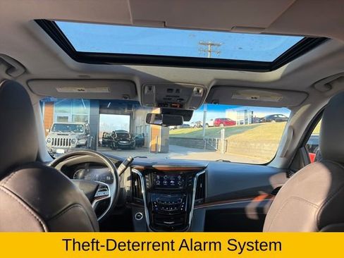 Used 2017 Cadillac Escalade ESV Premium Luxury image 22