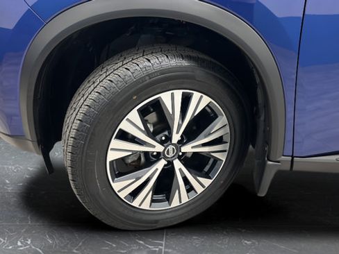 Used 2021 Nissan Rogue SV AWD/4WD image 30