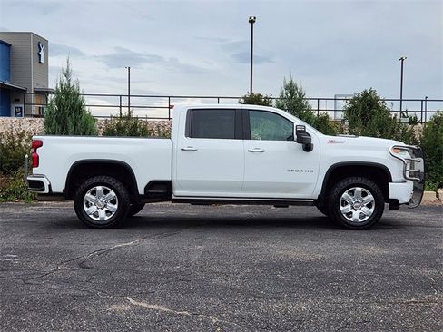 Used 2022 Chevrolet Silverado 3500 LTZ w/ Z71 Chrome Sport Edition image 2
