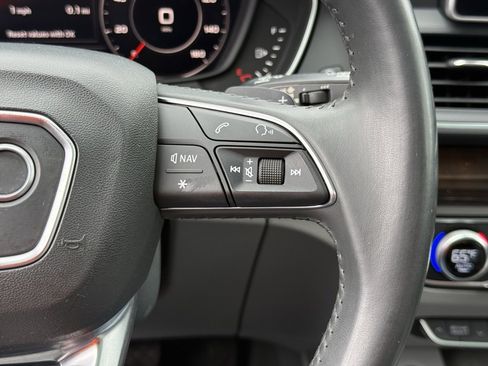Used 2019 Audi Q5 2.0T Premium Plus w/ Premium Plus Package image 30