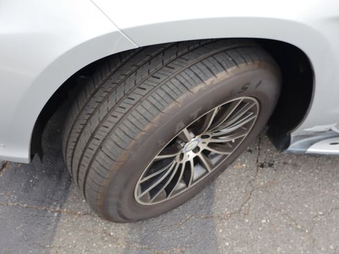 Used 2019 Mercedes-Benz GLS 450 4MATIC image 46