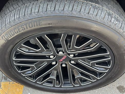 Certified 2024 GMC Sierra 1500 Denali w/ Technology Package image 13