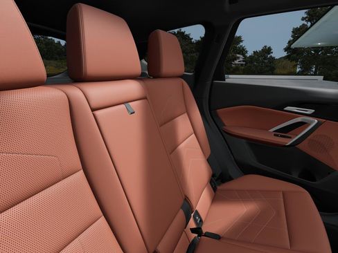 New 2026 BMW X1 xDrive28i AWD/4WD image 10