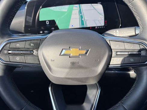 Used 2025 Chevrolet Equinox LT image 27