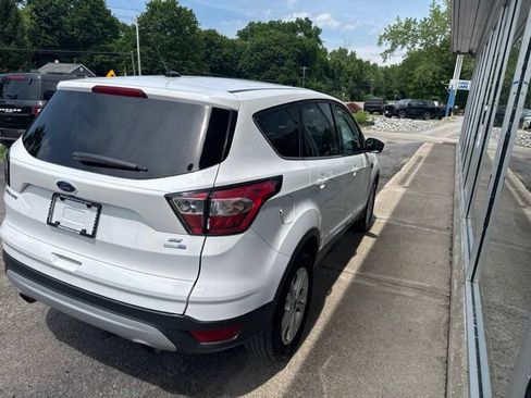 Used 2017 Ford Escape SE AWD/4WD image 6