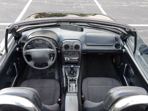 Used 1996 MAZDA MX-5 Miata RWD image 67