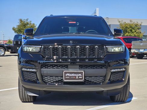 New 2025 Jeep Grand Cherokee L Limited image 6