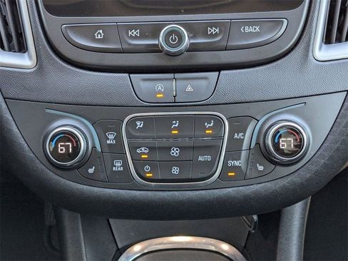 Used 2023 Chevrolet Malibu LT image 29