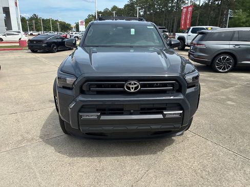 New 2026 Toyota 4Runner SR5 AWD/4WD image 10