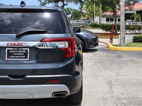 Used 2020 GMC Acadia SLT w/ Driver Alert Package II FWD image 22