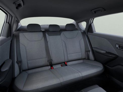Used 2025 Kia K4 FWD image 17