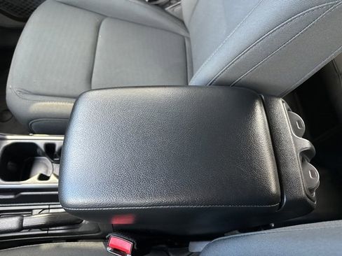 Used 2021 Jeep Wrangler Unlimited Sport image 27