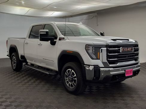 Used 2024 GMC Sierra 2500 SLT w/ SLT Premium Package AWD/4WD image 7