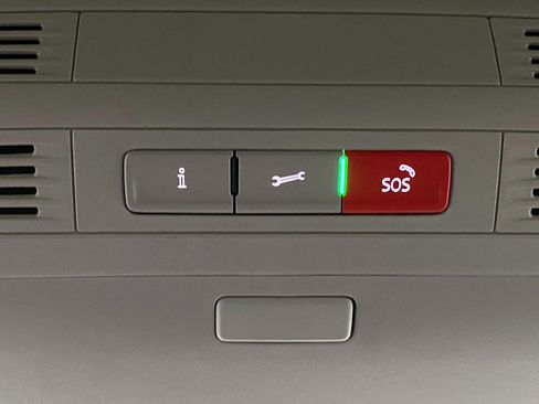 New 2025 Volkswagen Taos SE image 24