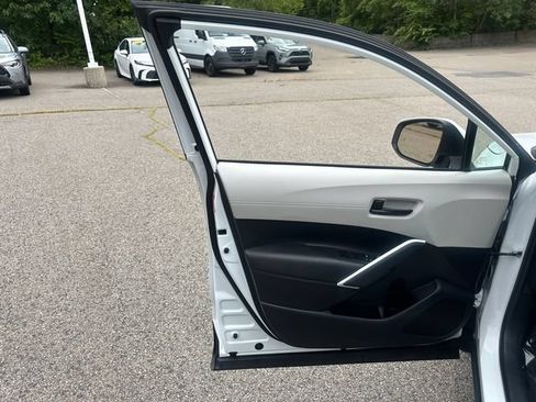 Used 2024 Toyota Corolla Cross LE w/ Moonroof Package AWD/4WD image 25