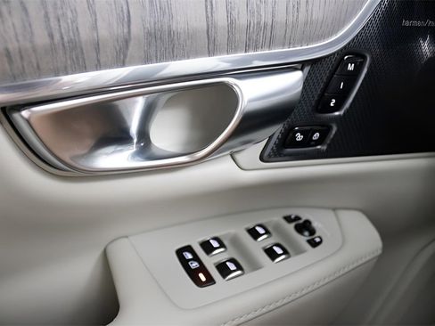 Certified 2025 Volvo S90 B6 Ultra image 11