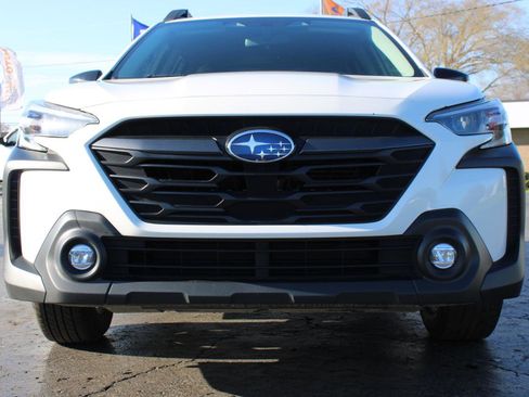 Used 2024 Subaru Outback Premium image 2