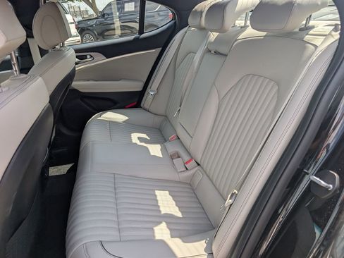 Used 2023 Genesis G70 2.0T w/ Sport Prestige Package image 27