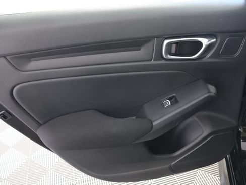 Used 2025 Honda Civic Sport image 25