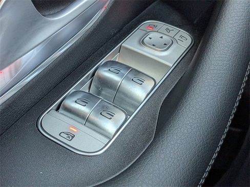 Used 2025 Mercedes-Benz GLE 350 4MATIC image 26