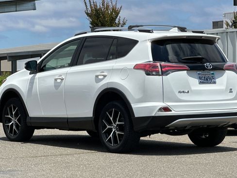 Used 2018 Toyota RAV4 SE w/ Power Extra Value Package AWD/4WD image 6
