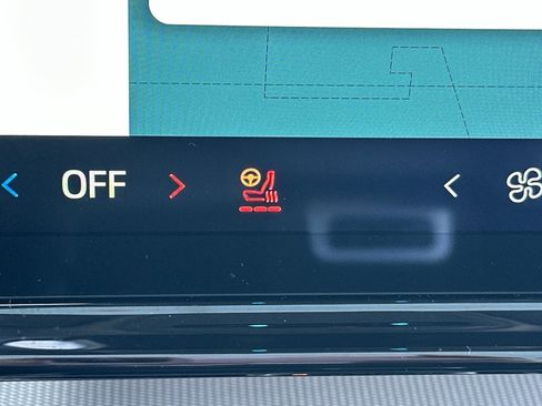 Used 2025 Ford Expedition Max Active image 24