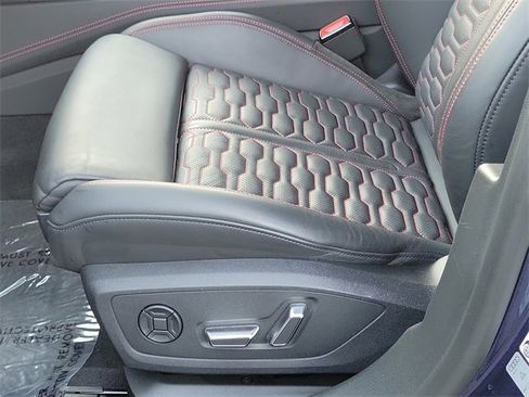 Used 2021 Audi RS 7 4.0T w/ Carbon Optic Package image 15