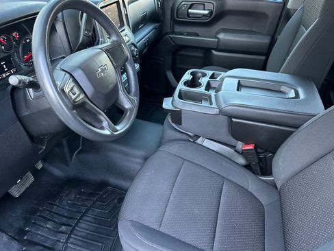 Used 2020 Chevrolet Silverado 1500 Custom Trail Boss w/ Custom Convenience Package image 10