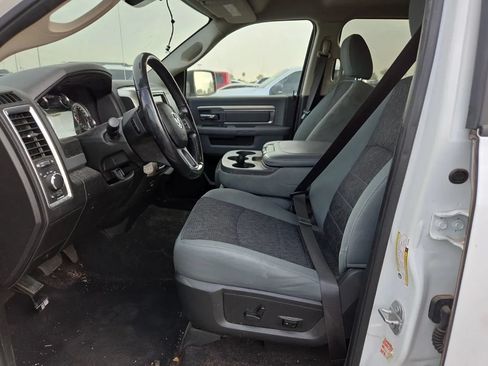 Used 2020 RAM 1500 Classic SLT w/ Luxury Group AWD/4WD image 8