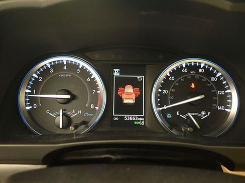 Used 2019 Toyota Highlander Limited Platinum FWD image 6