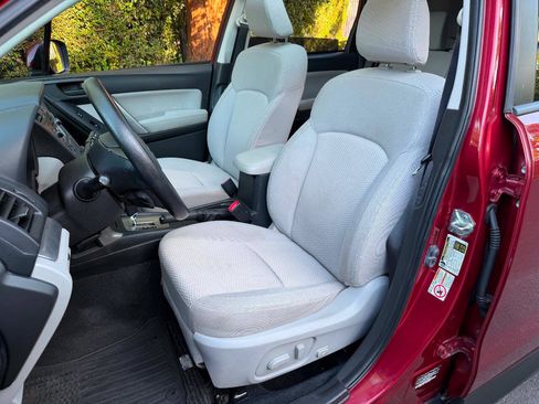 Used 2015 Subaru Forester 2.5i Premium AWD/4WD image 14