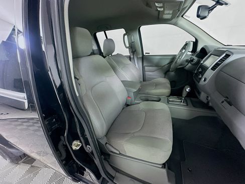 Used 2019 Nissan Frontier SV w/ Value Truck Package RWD image 27
