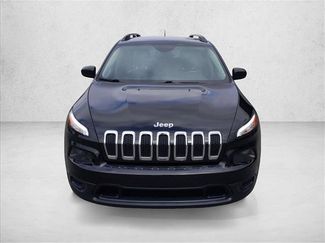 Used 2016 Jeep Cherokee Sport FWD video 2