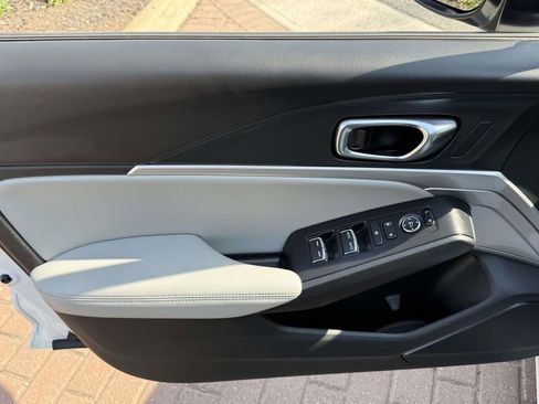 Used 2025 Acura Integra image 9