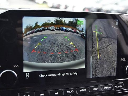 New 2025 Nissan Pathfinder Platinum w/ Cargo Package image 15