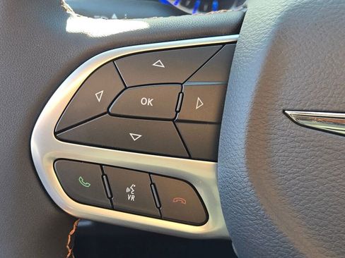 New 2026 Chrysler Pacifica Pinnacle image 25