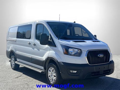 Used 2024 Ford Transit 250 Low Roof w/ Exterior Upgrade Package image 4