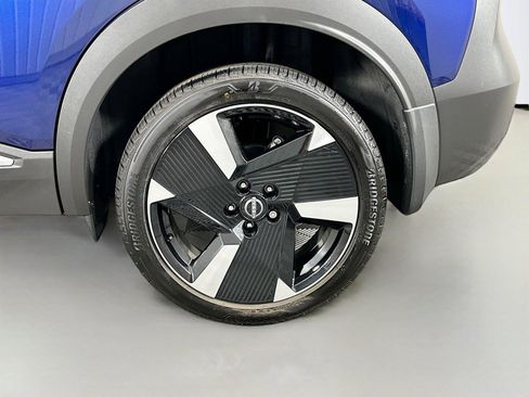Used 2025 Nissan Kicks SR FWD image 28